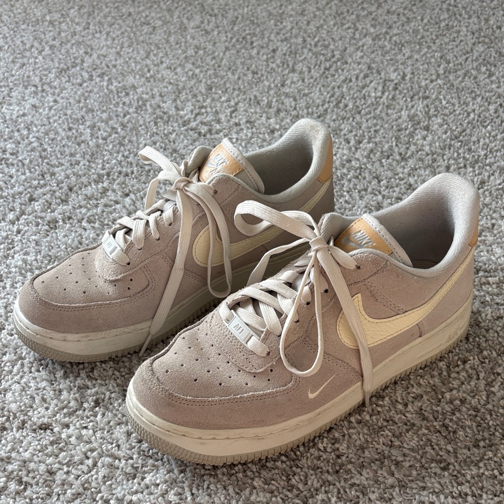 Nike Air Force 1 Women's Beige and Cream Sneakers